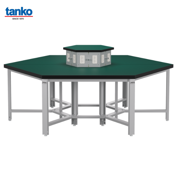 โต๊ะช่างหกเหลี่ยมหน้าท็อปยางพร้อมช่องปลั๊กไฟ TANKO